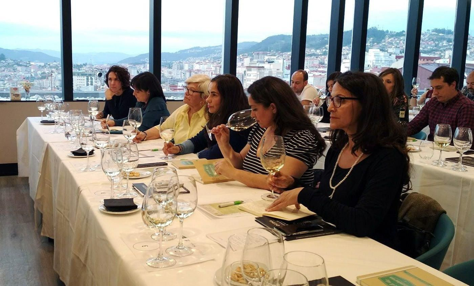 Cata de Rías Baixas con música y degustación