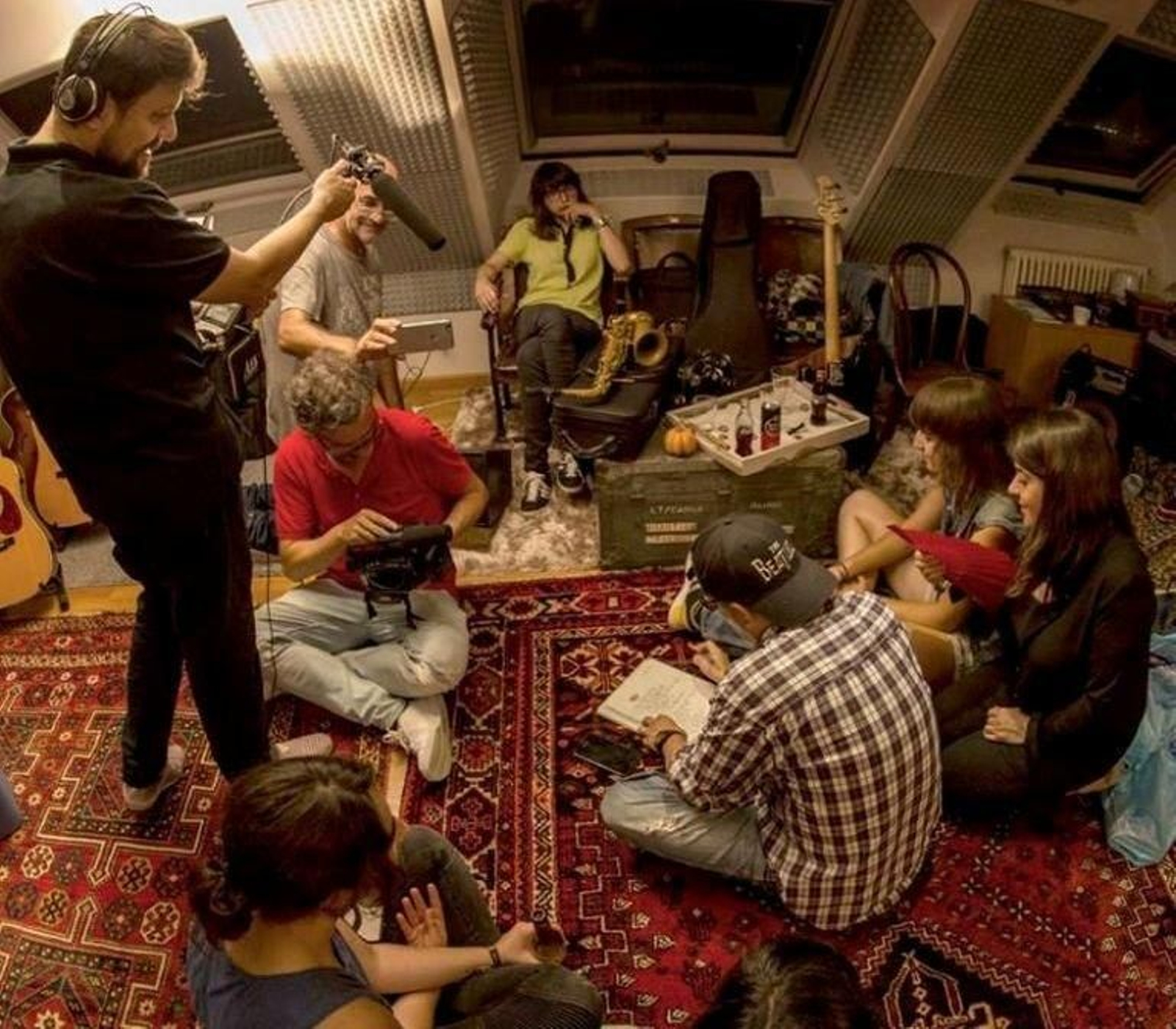 Un momento de descanso de Funkles en el documental.