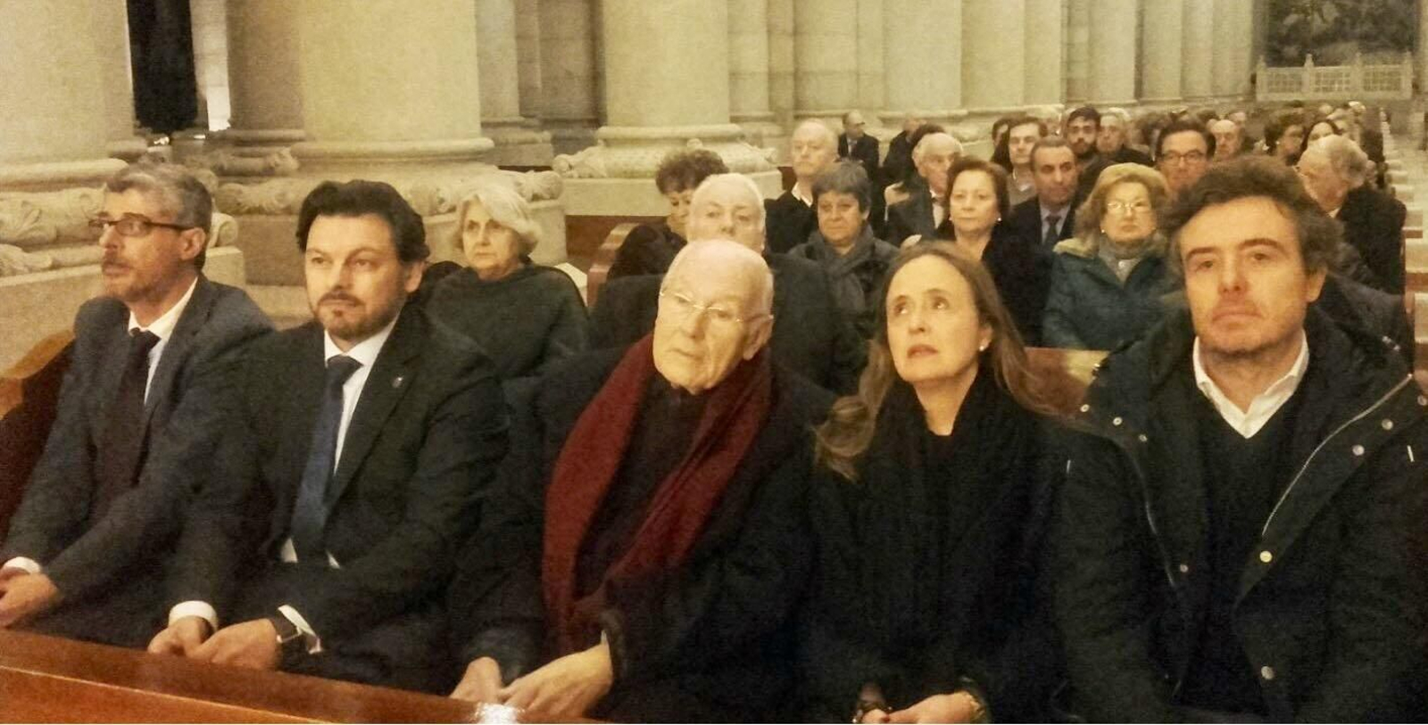 De izquierda la derecha: De la Campa, Miranda, Romay y Carmen y Fernando, hijos de Amarelo
