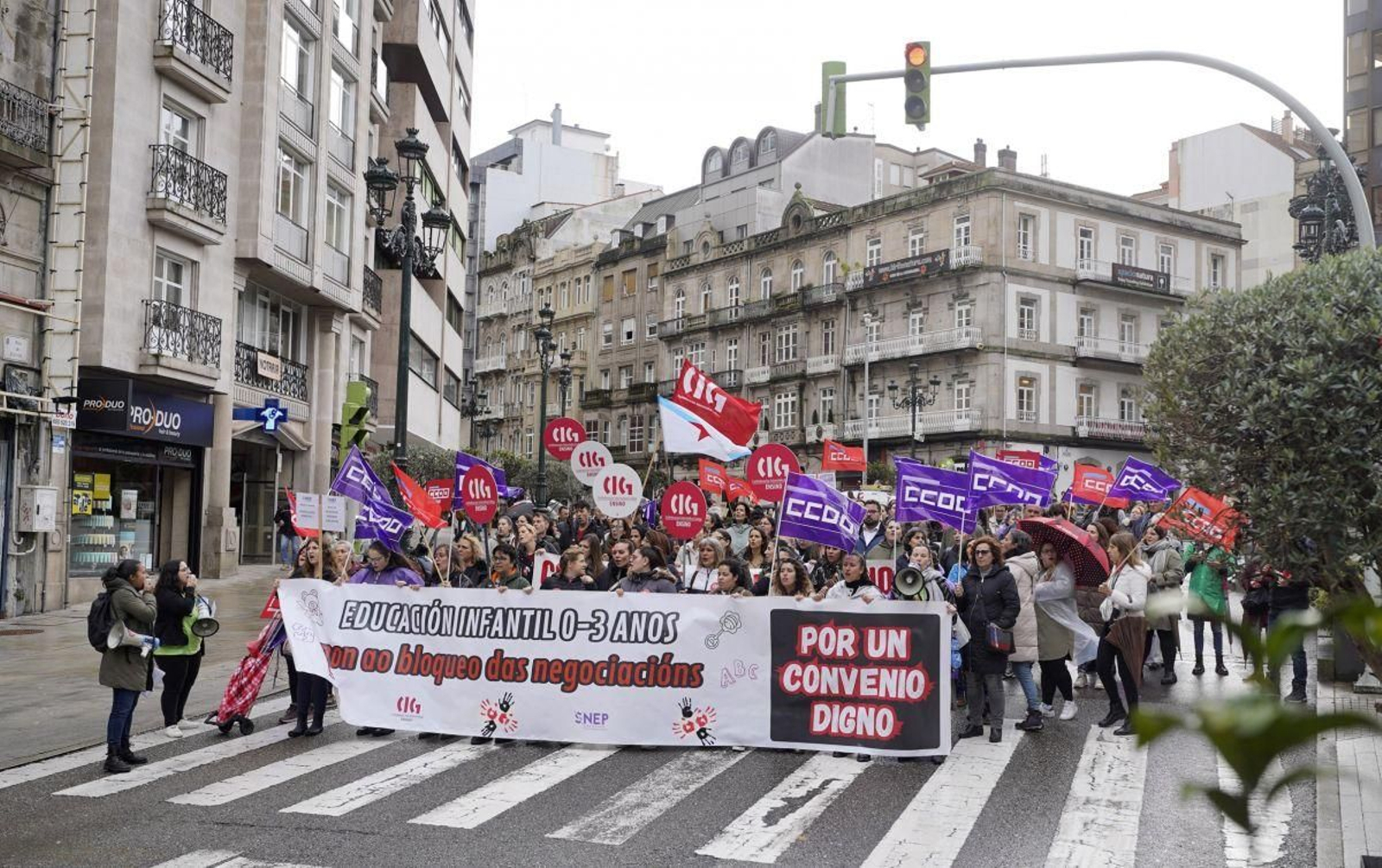 Un instante de la manifestación celebrada ayer en Vigo.