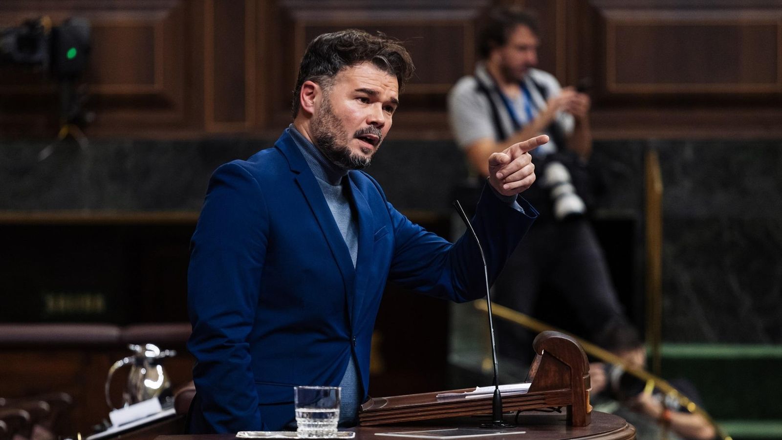 El portavoz de ERC, Gabriel Rufián, interviene durante una sesión plenaria, en el Congreso de los Diputados. (EP)