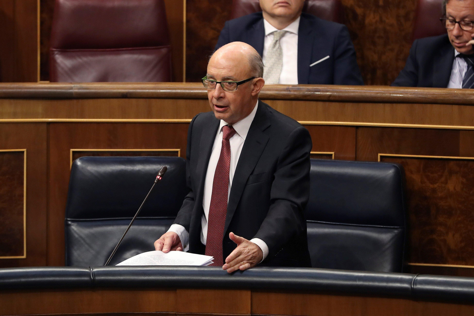 El ministro de Hacienda, Cristóbal Montoro, en el Congreso de los Diputados.