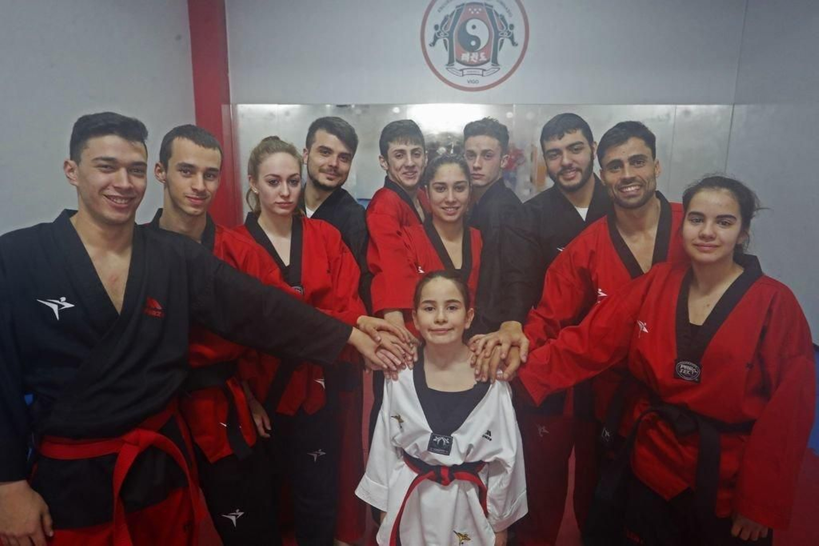 Los gimnastas del Tao participantes en el certamen Got Talent.