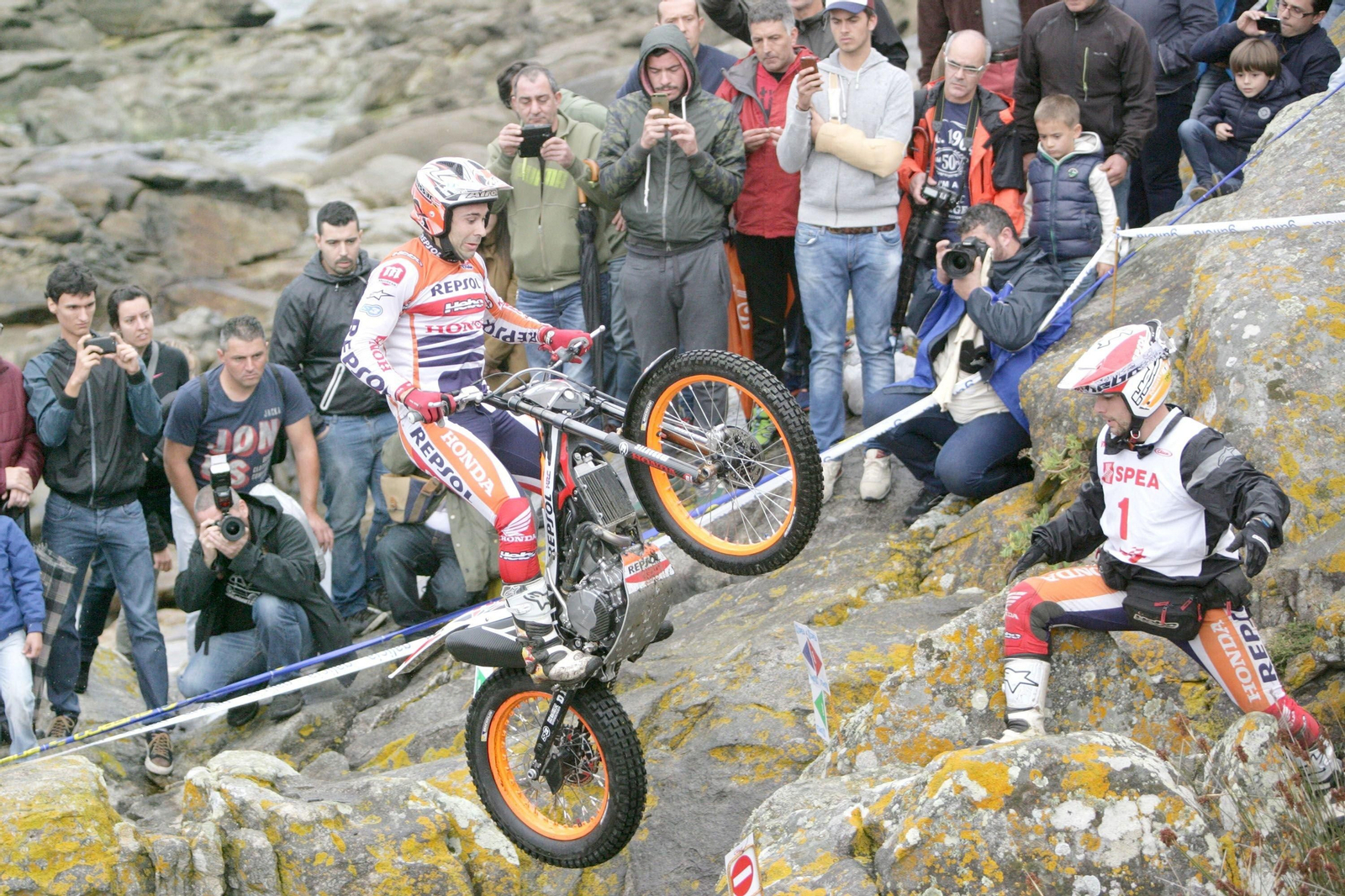 Toni Bou, durante una competición anterior en Baiona.