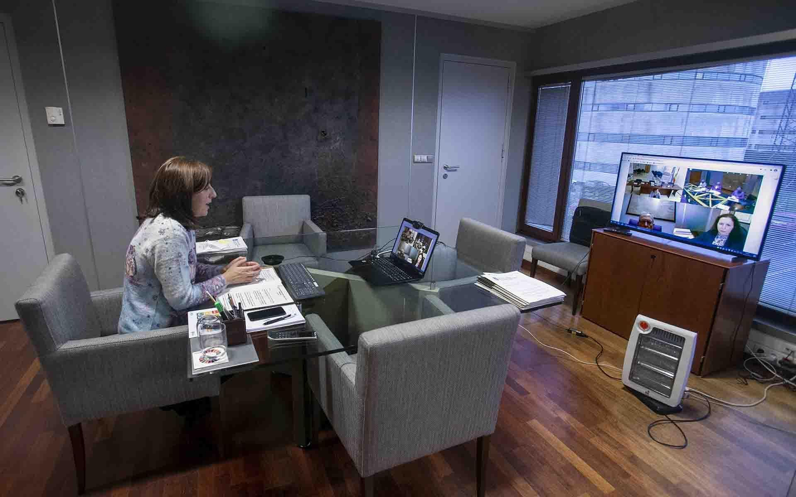 La conselleira de Medio Ambiente, Territorio e Vivenda, Ángeles Vázquez, subraya que una de las prioridades de la Xunta para los próximos cinco años en materia residencial serán las medidas e incentivos dirigidas a las y los menores de 35 años