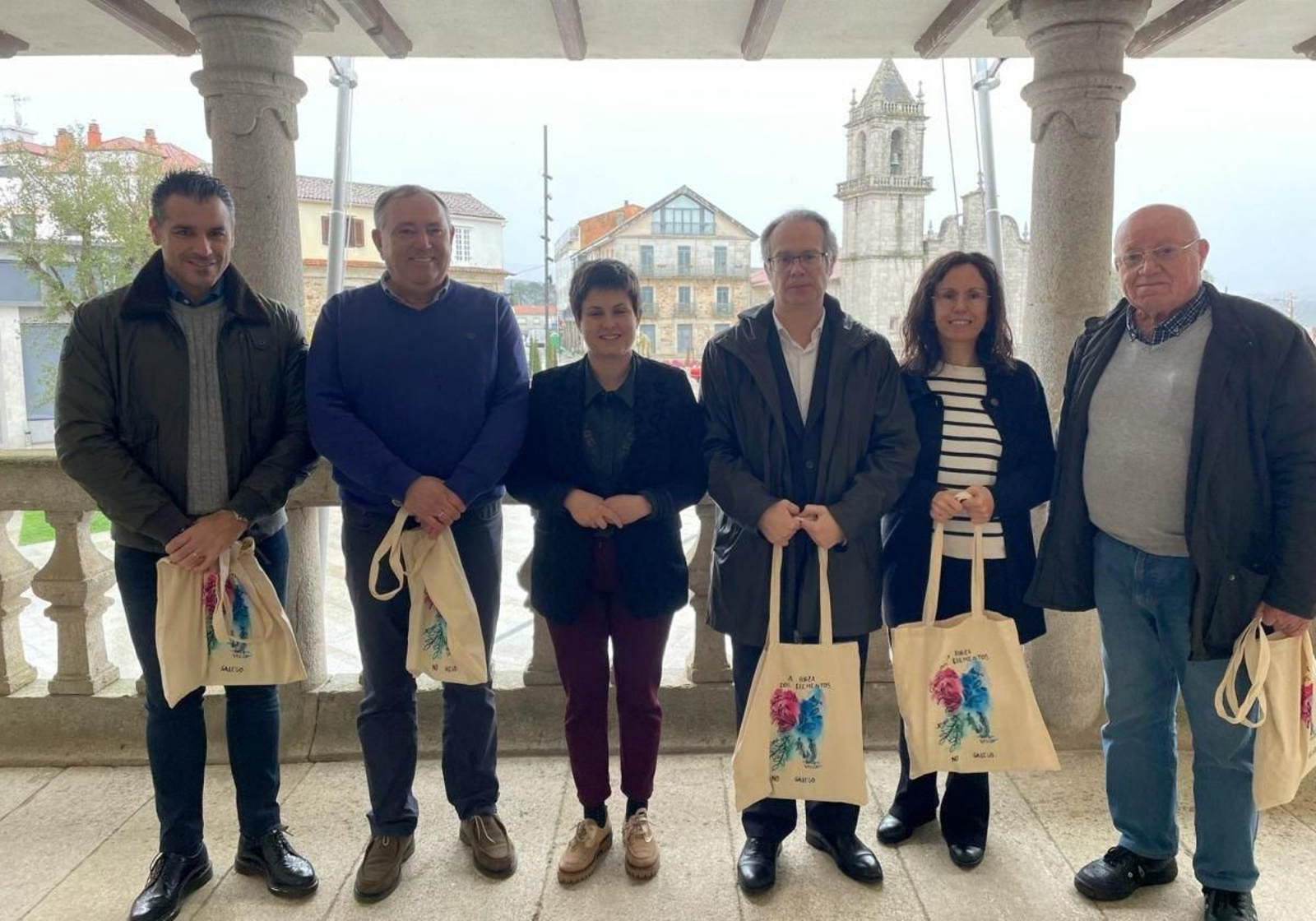 José Manuel López, Ánxela Fernández y Roberto Álvarez Carrero en el primer encuentro entre los municipios.