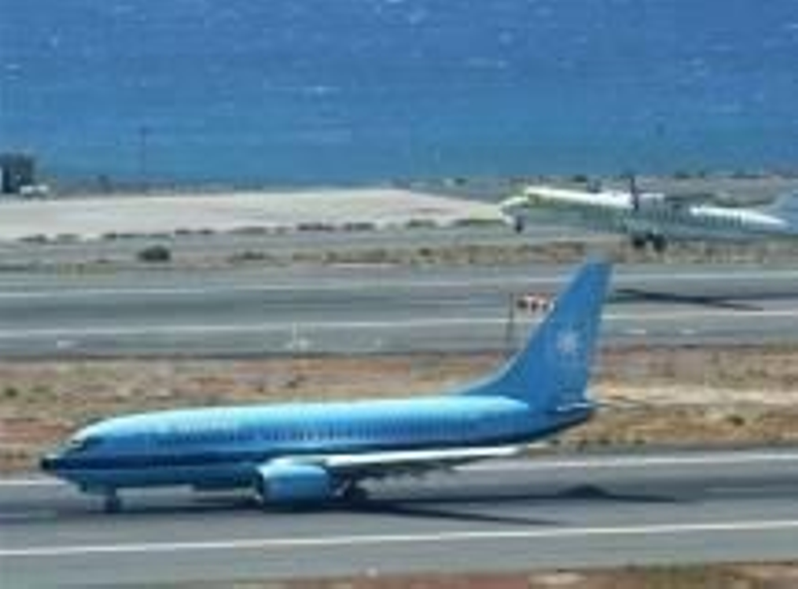 Varios aviones en el aeropuerto de Gran Canaria.