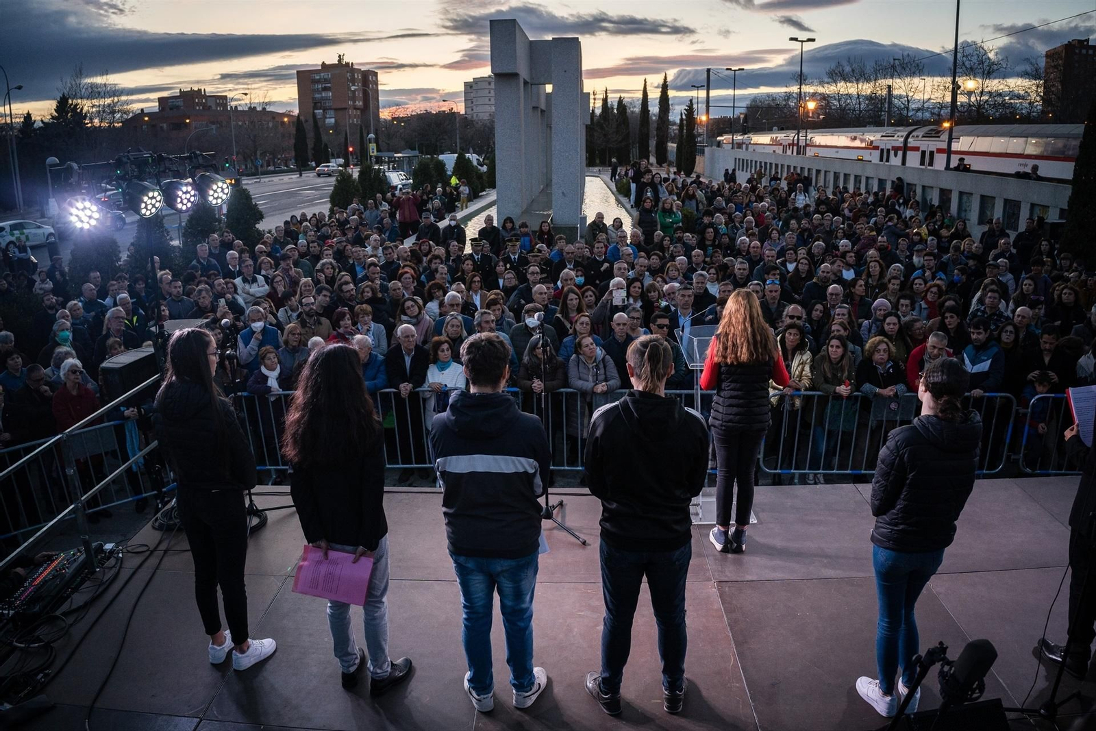 Acto homenaje a la víctimas de los atentados de 2004 bajo el lema "11M Recuerdo Vivo", en la estación de Cercanías El Pozo, a 11 de marzo de 2023, en Madrid.(EP)