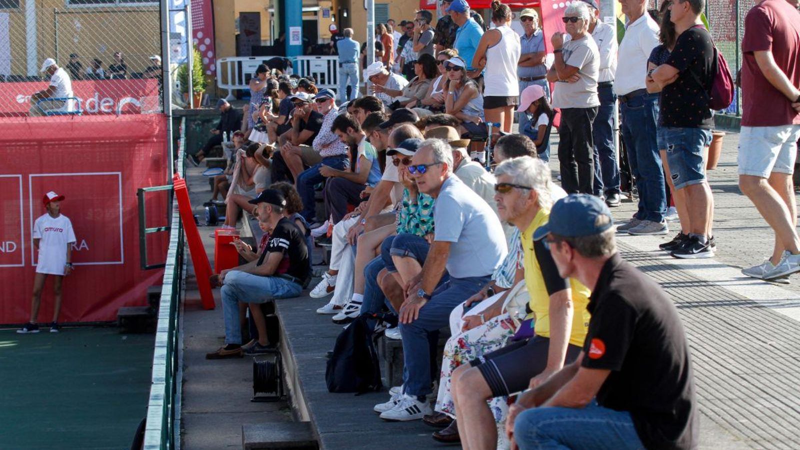 Hannah Read y Hannah Rylatt obtuvieron la victoria en mujeres en un día en el que lució el sol y el público cumplió.