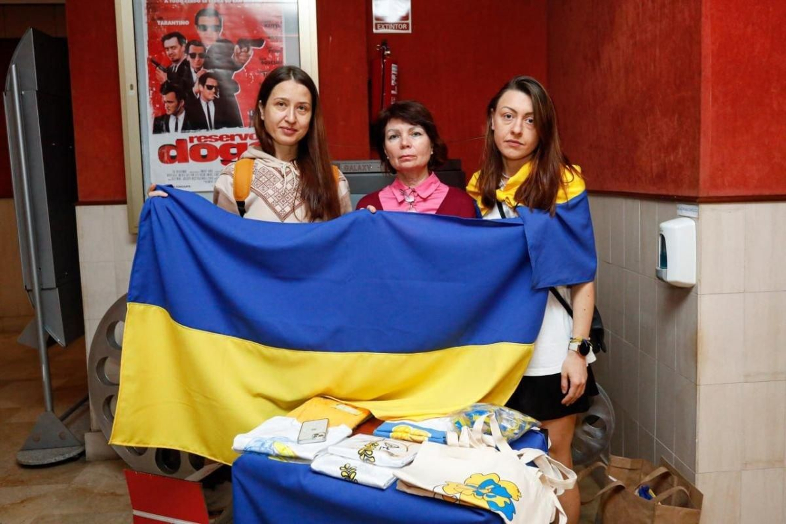 Luidmila Lysencko, en el centro,  acudió ayer al acto organizado por AGA en los Norte.