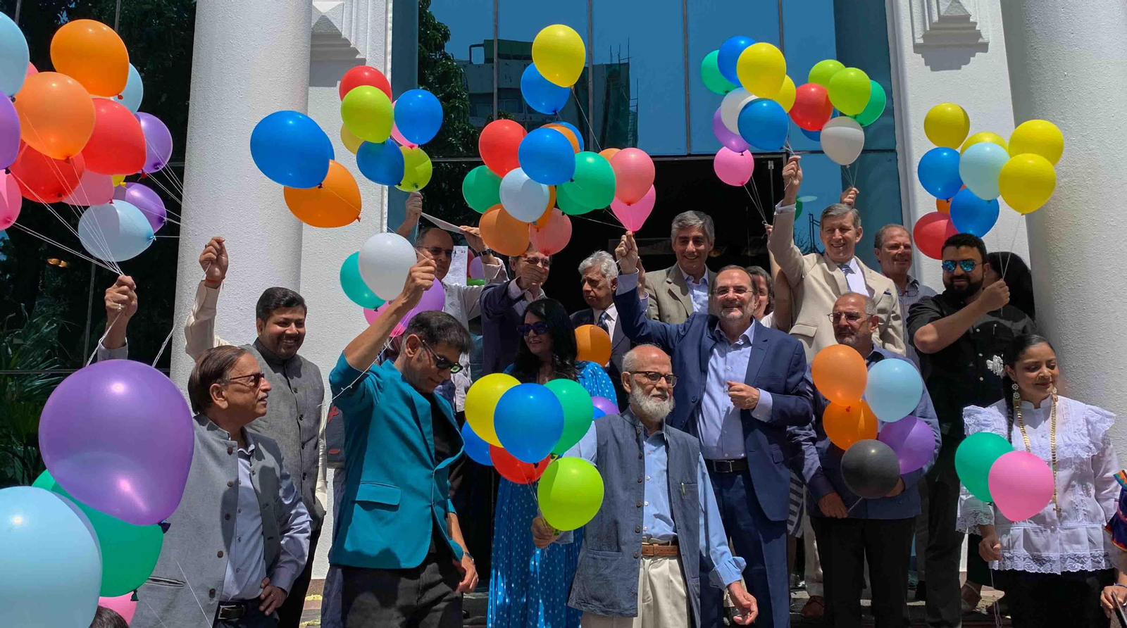 Catorce países celebraron el Día del Español en Nueva Delhi, en la India. EFE/ Hugo Barcia