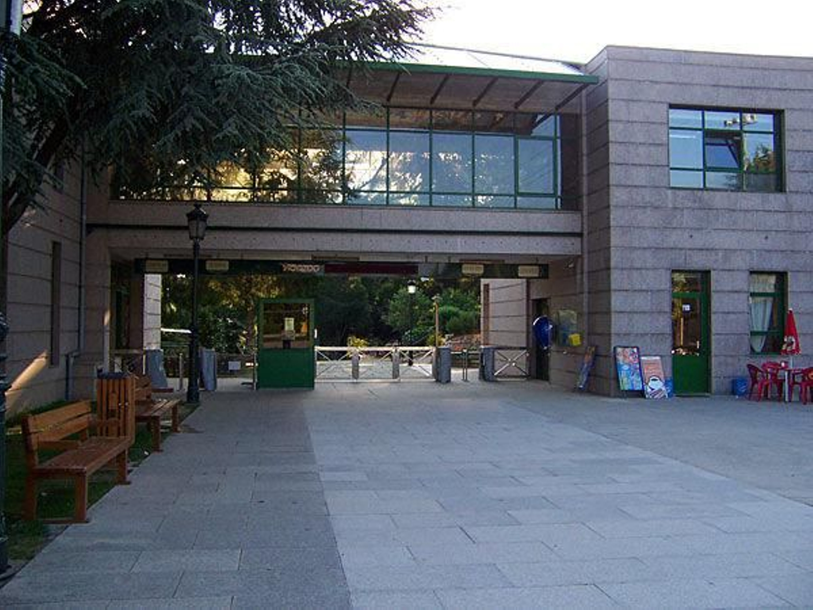 El zoo, titularidad municipal en terrenos comunales de Teis.