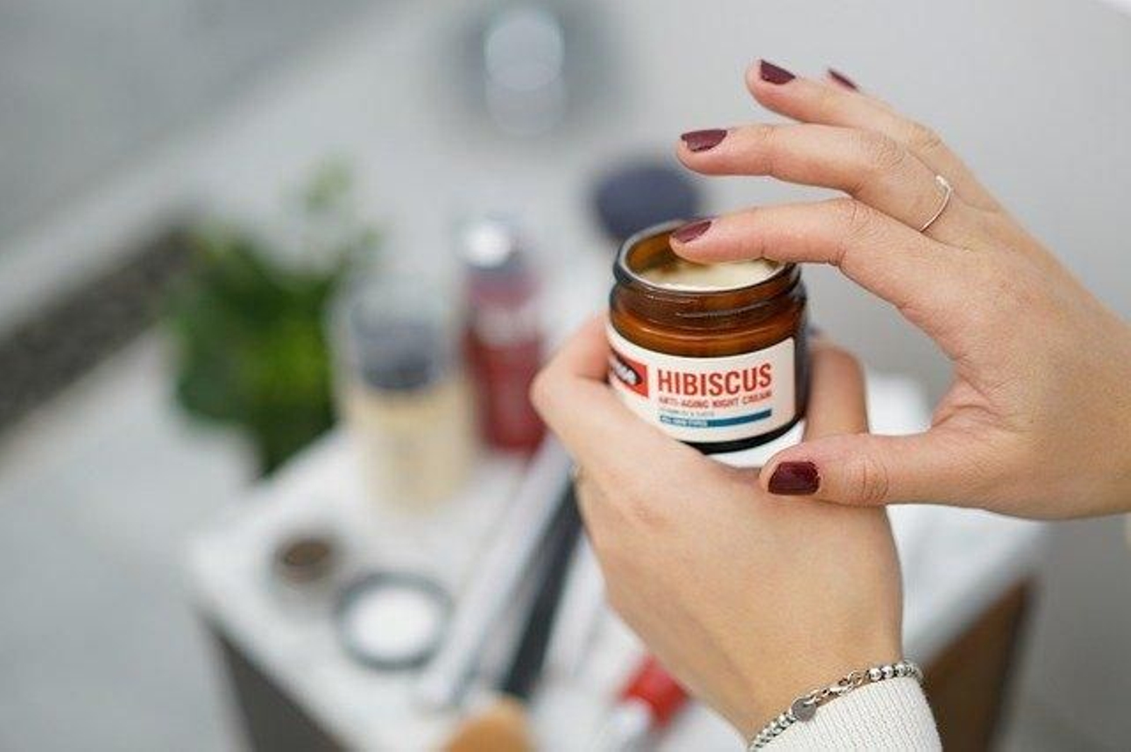 skincare-2952262_640