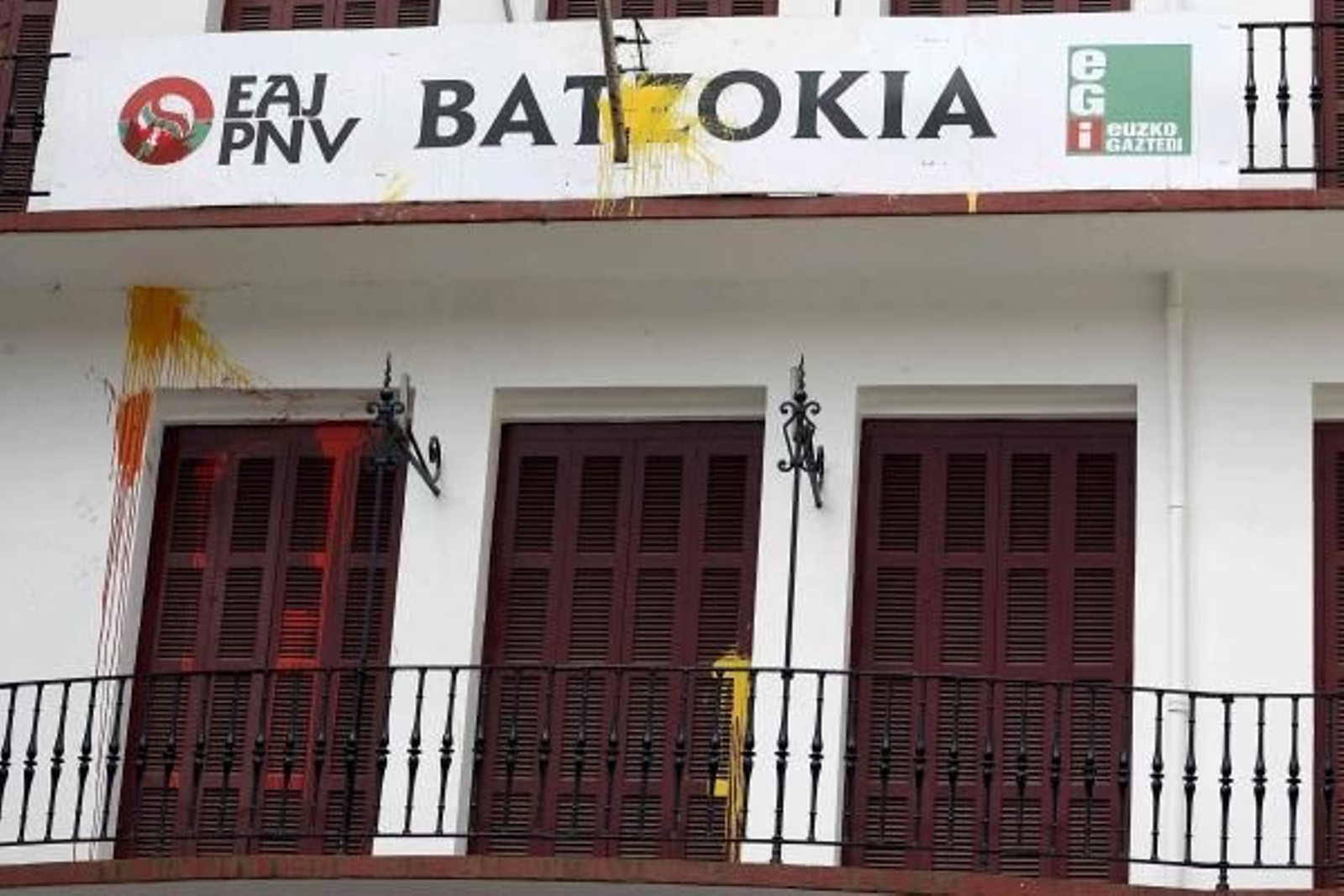 Sede del PNV en Tolosa. (Foto: Javier Etxezarreta)