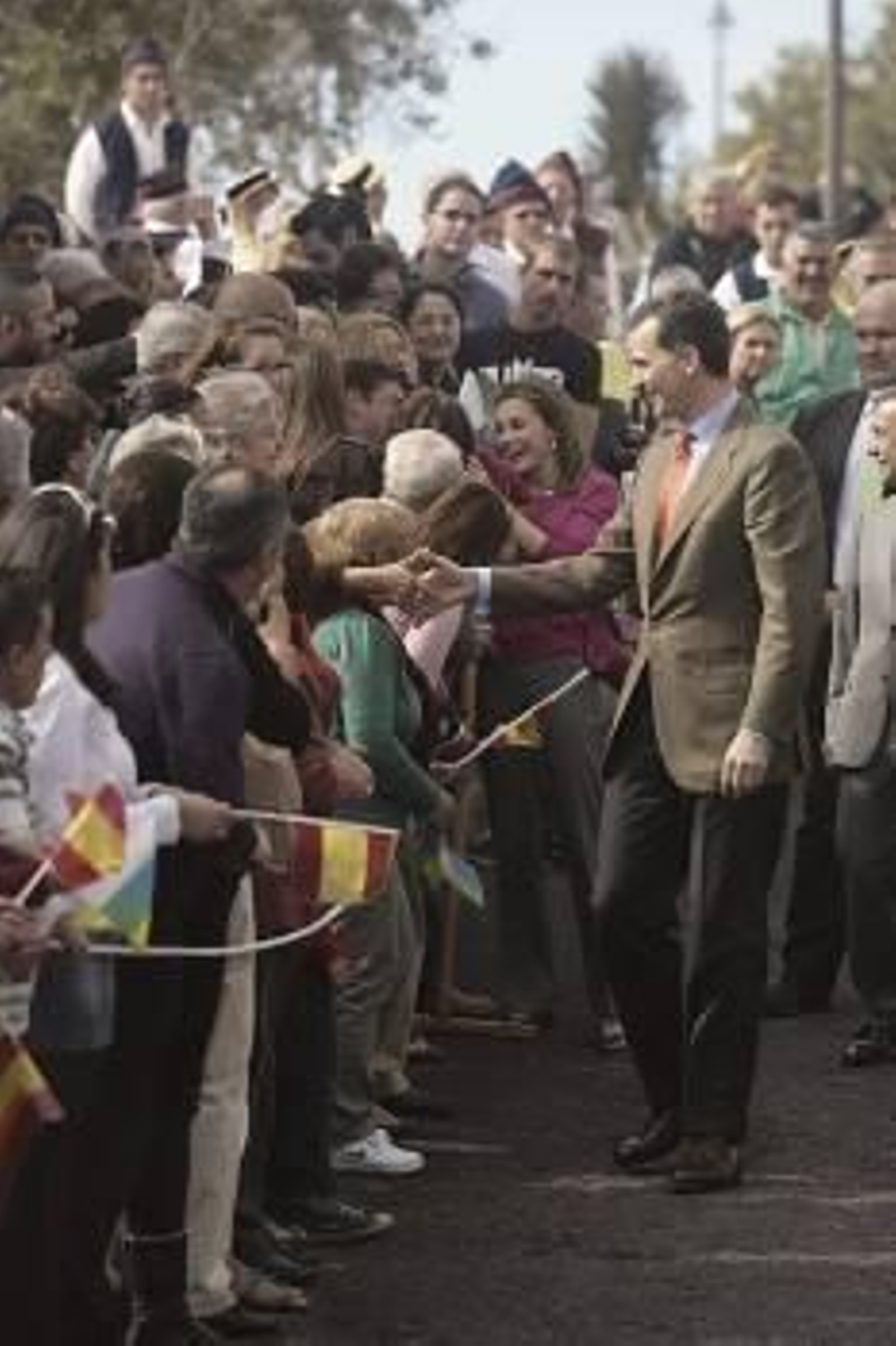 Los príncipes, ayer en El Hierro.  (Foto: C. GARCÍA)