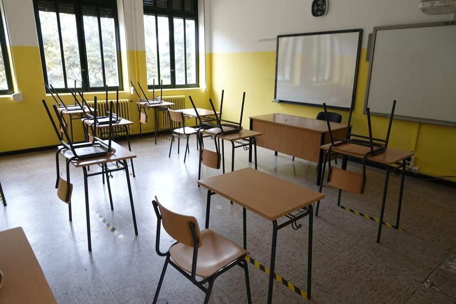 Una de las aulas del Instituto Santa Irene, preparada para el comienzo del curso.