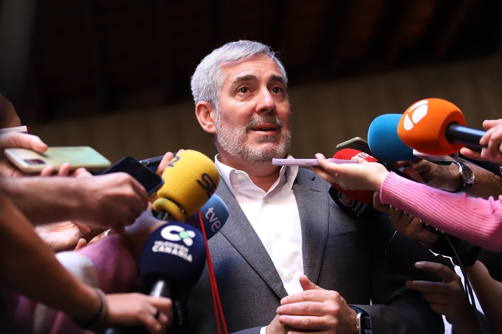 El presidente del Gobierno de Canarias se reunió con la ministra de Inclusión, Seguridad Social y Migraciones, Elma Saiz, que ha visitado Tenerife.