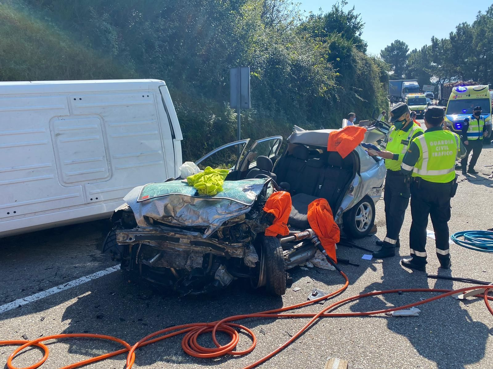 Colisión múltiple en la N-550 en Redondela // Alberte