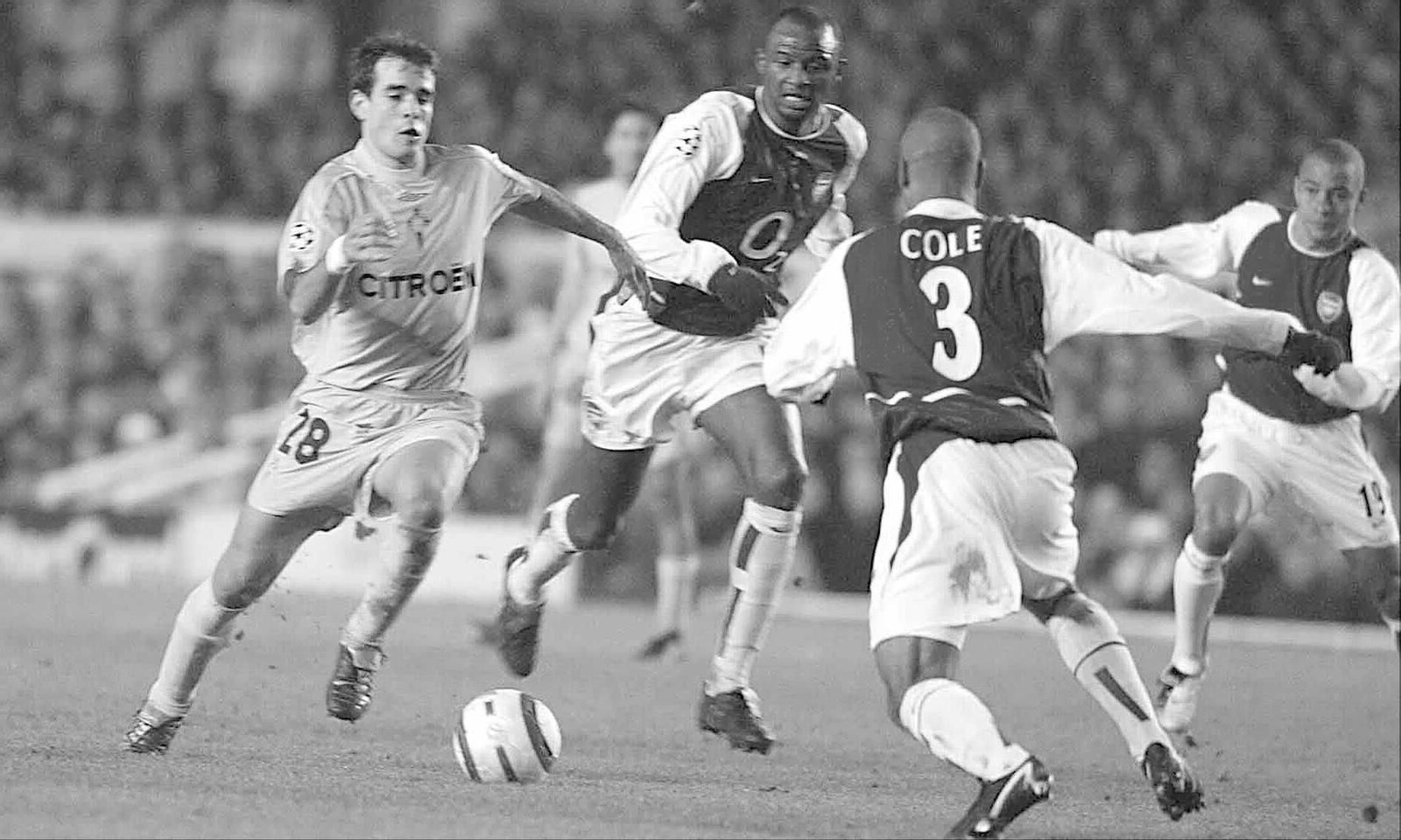 Imagen de Oubiña en el partido contra el Arsenal en Vigo.