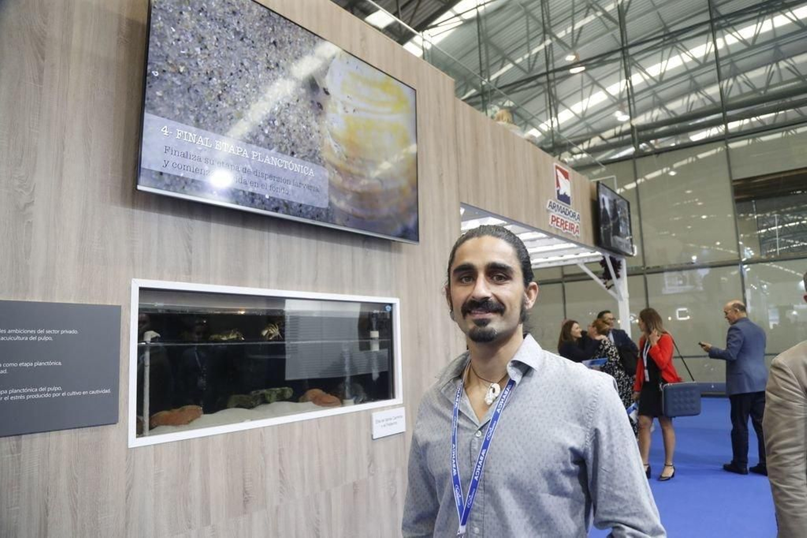 Álvaro Roura se centra en el cultivo de pulpos en cautividad