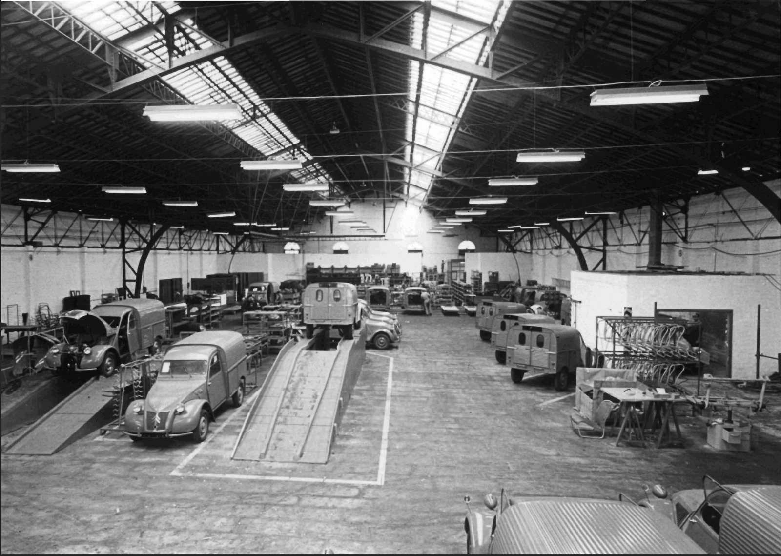 El Citroën Azu marcó el inicio de la producción de coches en Vigo hace 60 años.