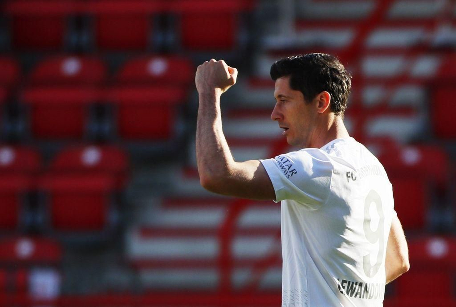 Lewandowski celebra un gol.