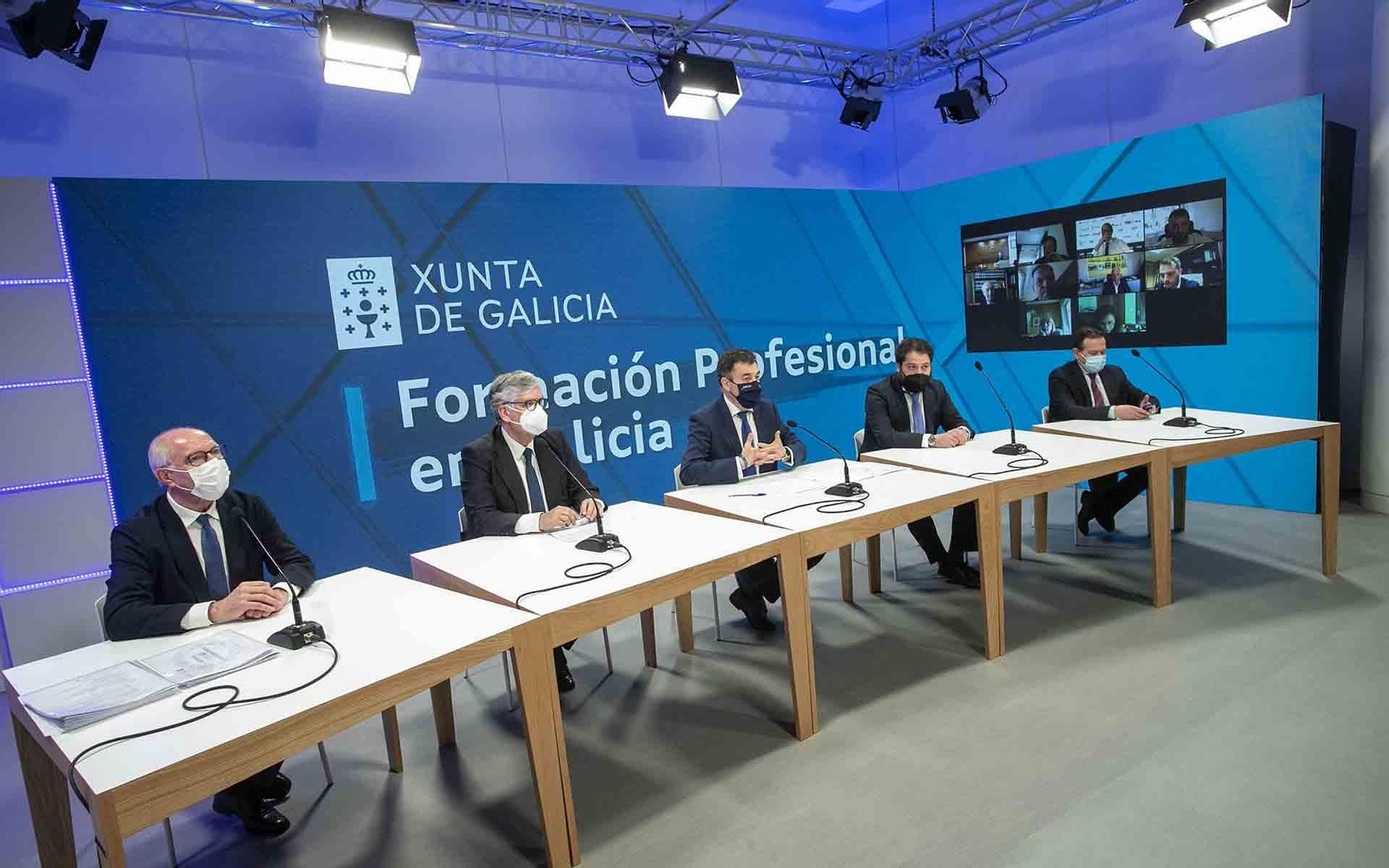 El conselleiro de Educación y el presidente de la CEG se reunieron con el empresariado para trabajar en el diseño de una nueva oferta de Formación Profesional en la Comunidad