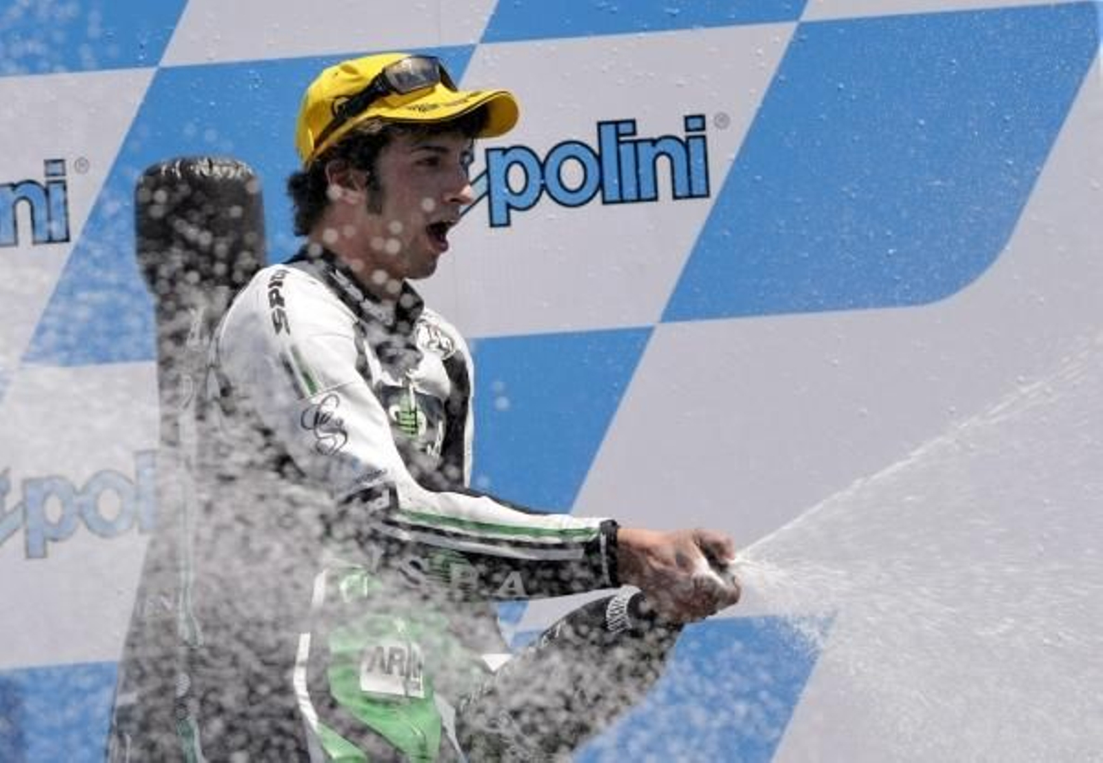 Jeson Button celebra su victoria.