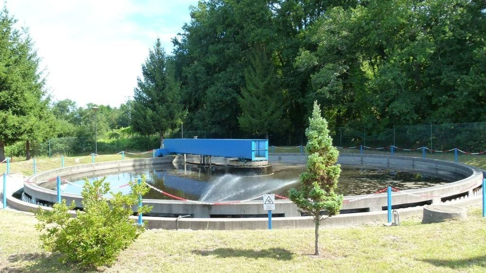 Depuradora que se ampliará con fondos europeos, del Concellio y Xunta.