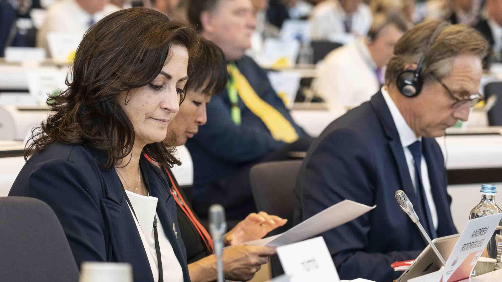 La presidente de La Rioja Concha Andreu (i), asumió la presidencia de la Delegación Española en el Comité de las Regiones (CdR) hasta febrero de 2025. EFE/Zacarías García