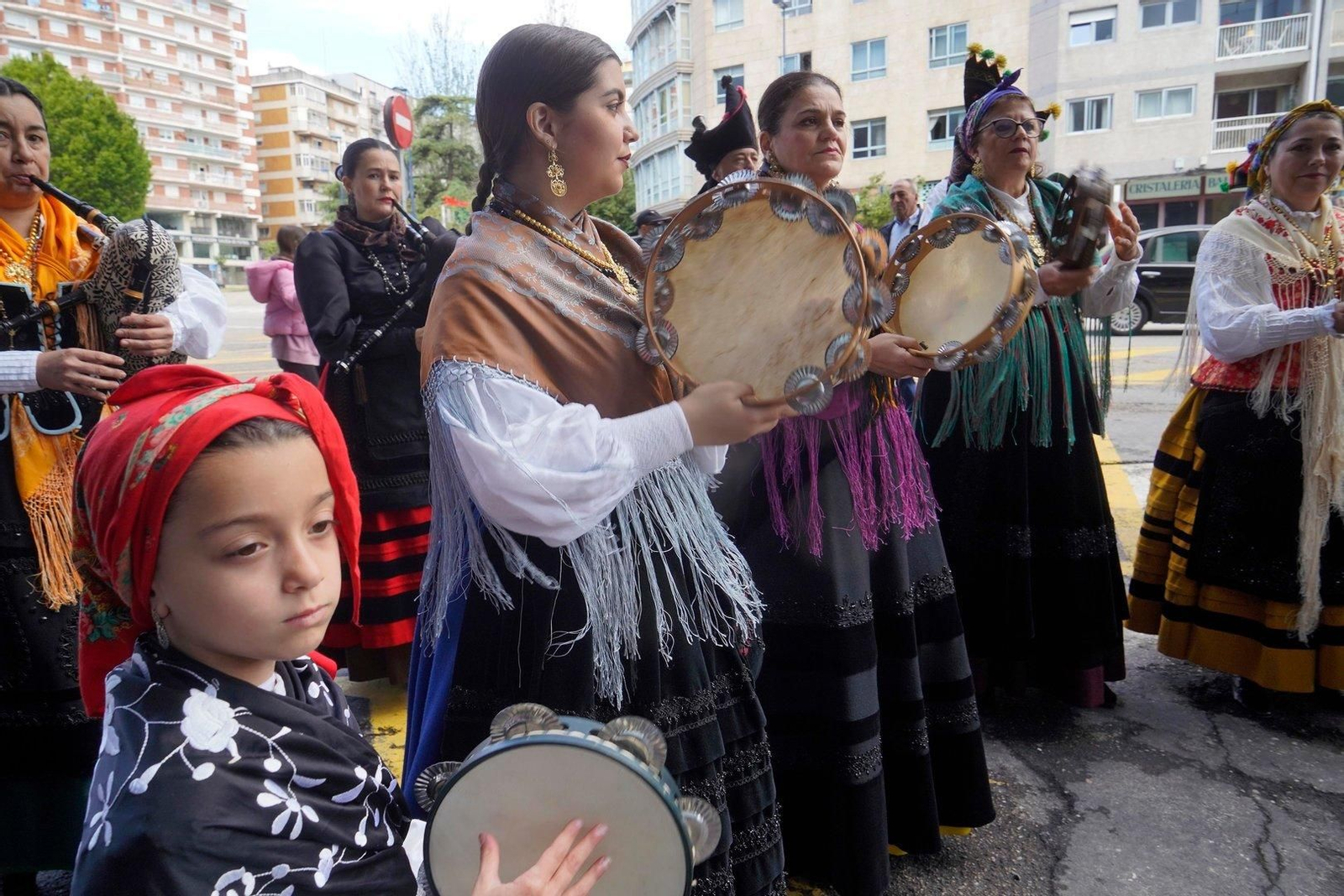 Las panderetas sonaron en la fiesta para despedir la temporada del centenario del Celta.