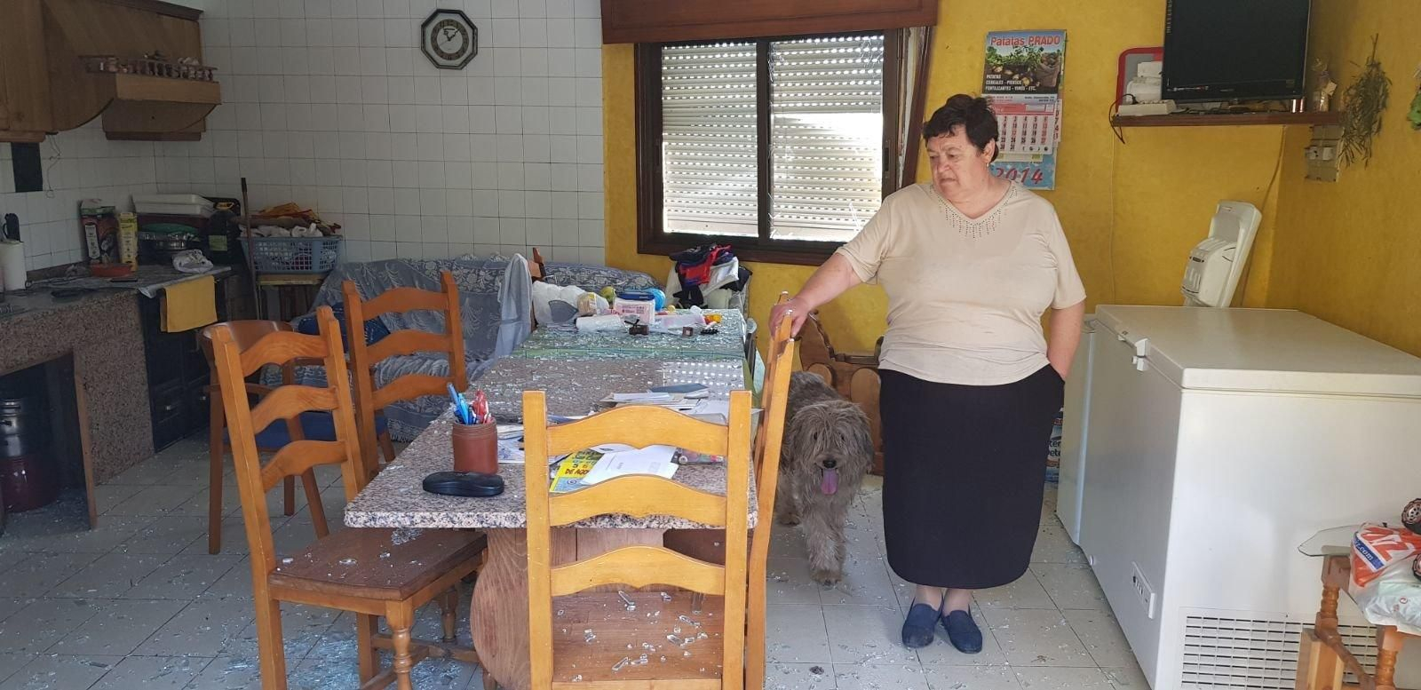 El día después de la explosión del almacén pirotécnico de Tui // JV Landín