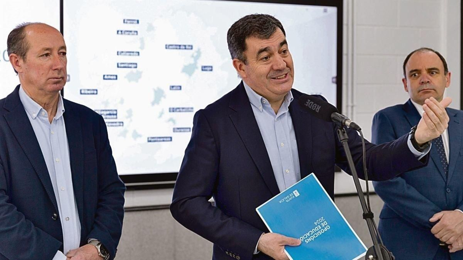 Román Rodríguez, conselleiro de Educación.