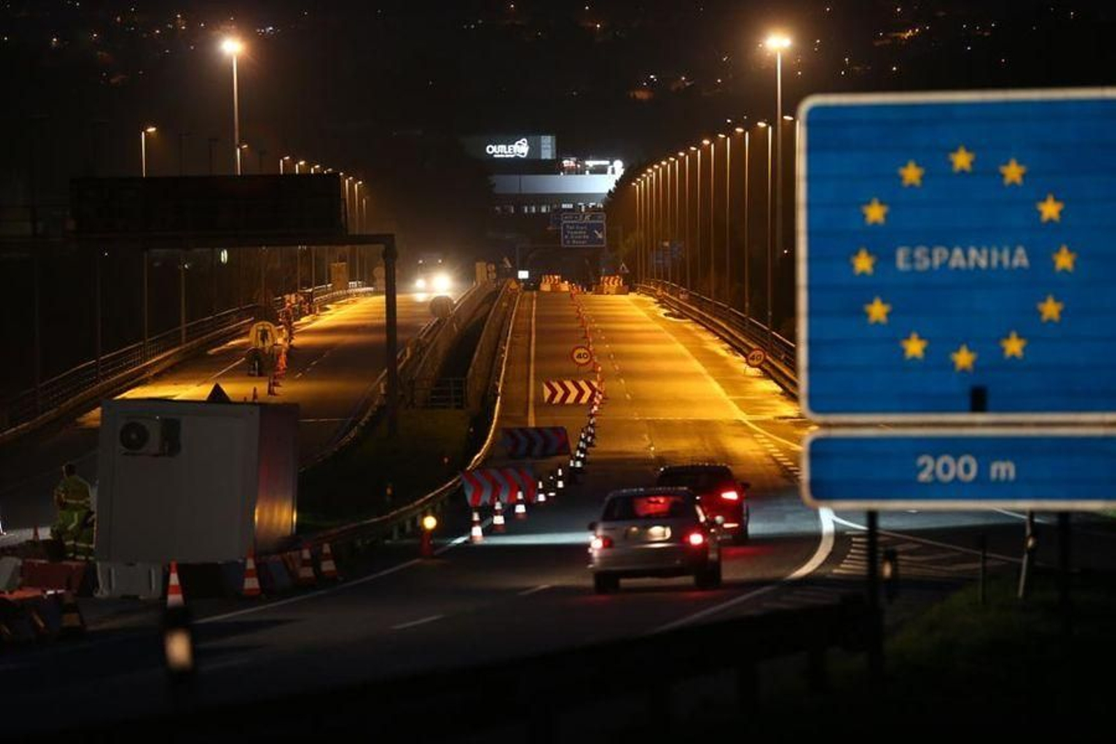 España y Portugal se preparan para el cierre de fronteras // Alberte