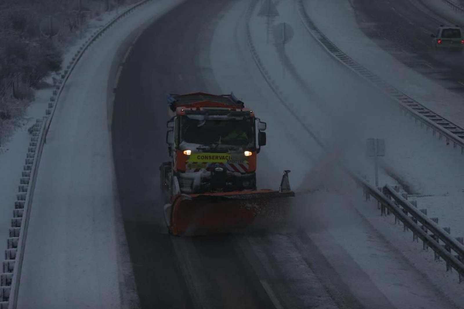 Cortada la A52 por nieve _ Alberte 3