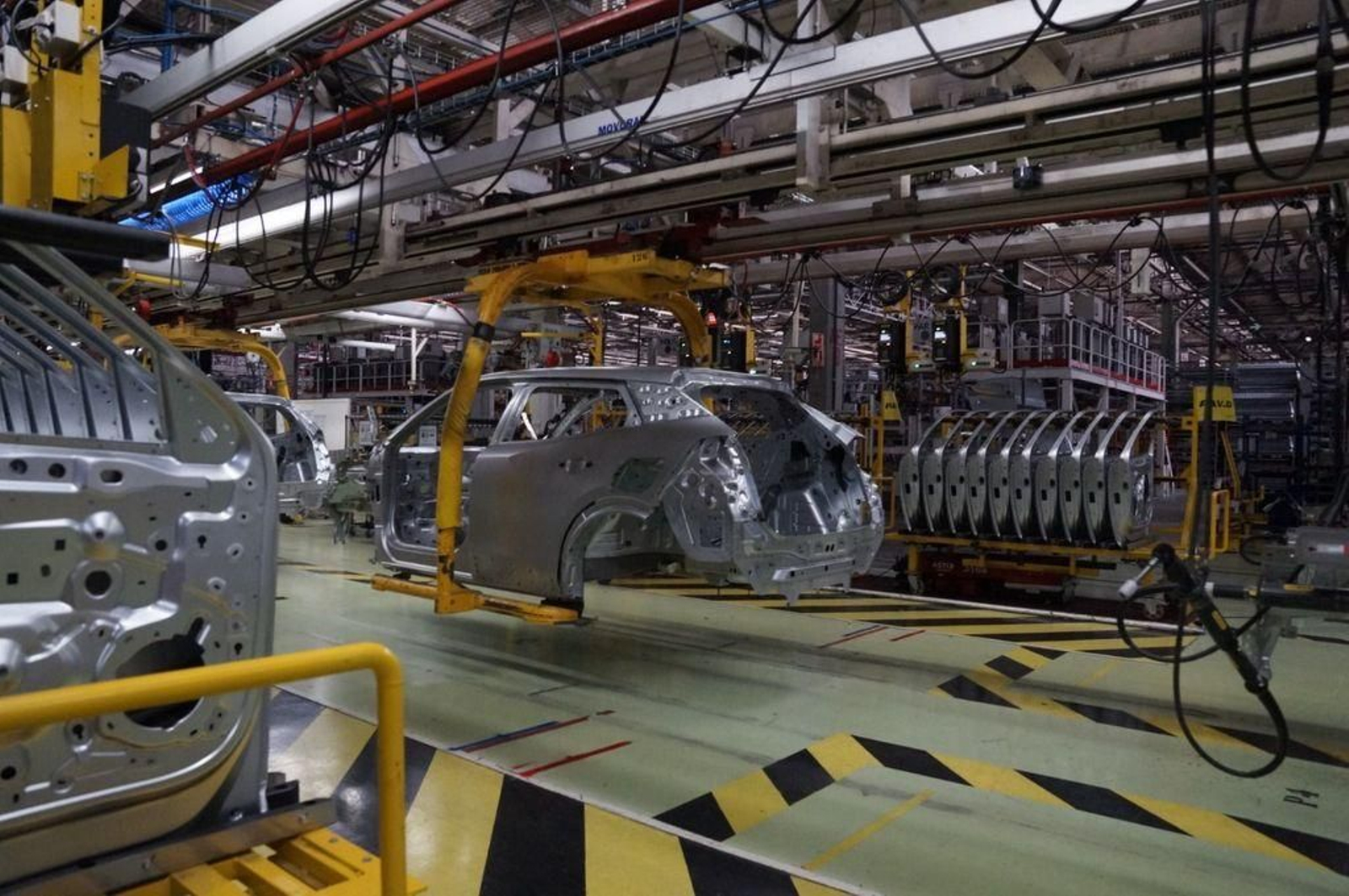 La automoción es el único sector en la industria viguesa que está sin actividad, a la espera de PSA.