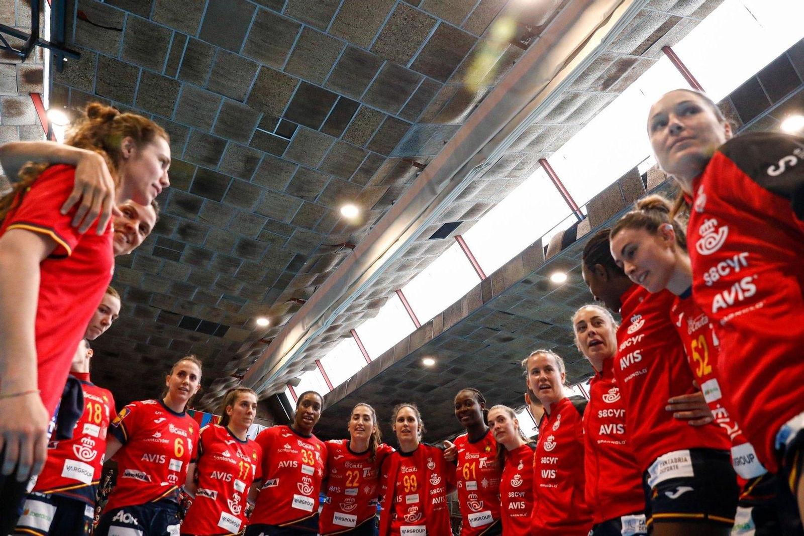España-Azerbaiyán balonmano femenino en Porriño.