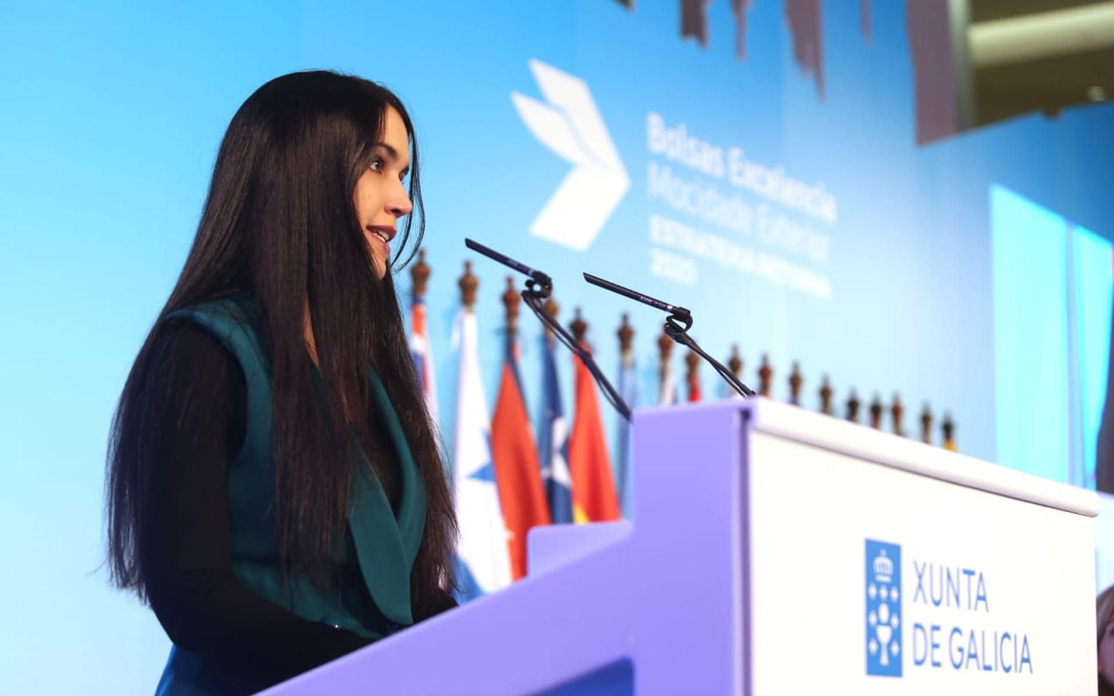 Imagen de archivo de la entrega de diplomas a los becarios y becarias BEME del curso 2019-2020