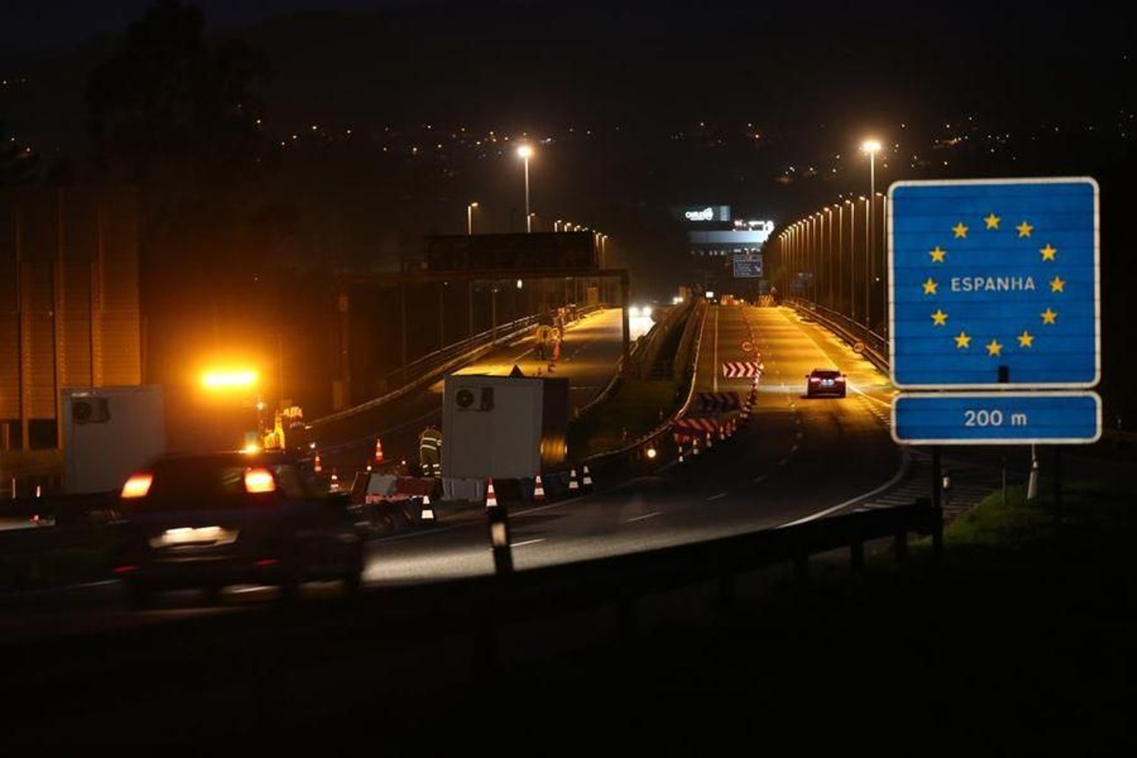 España y Portugal se preparan para el cierre de fronteras // Alberte
