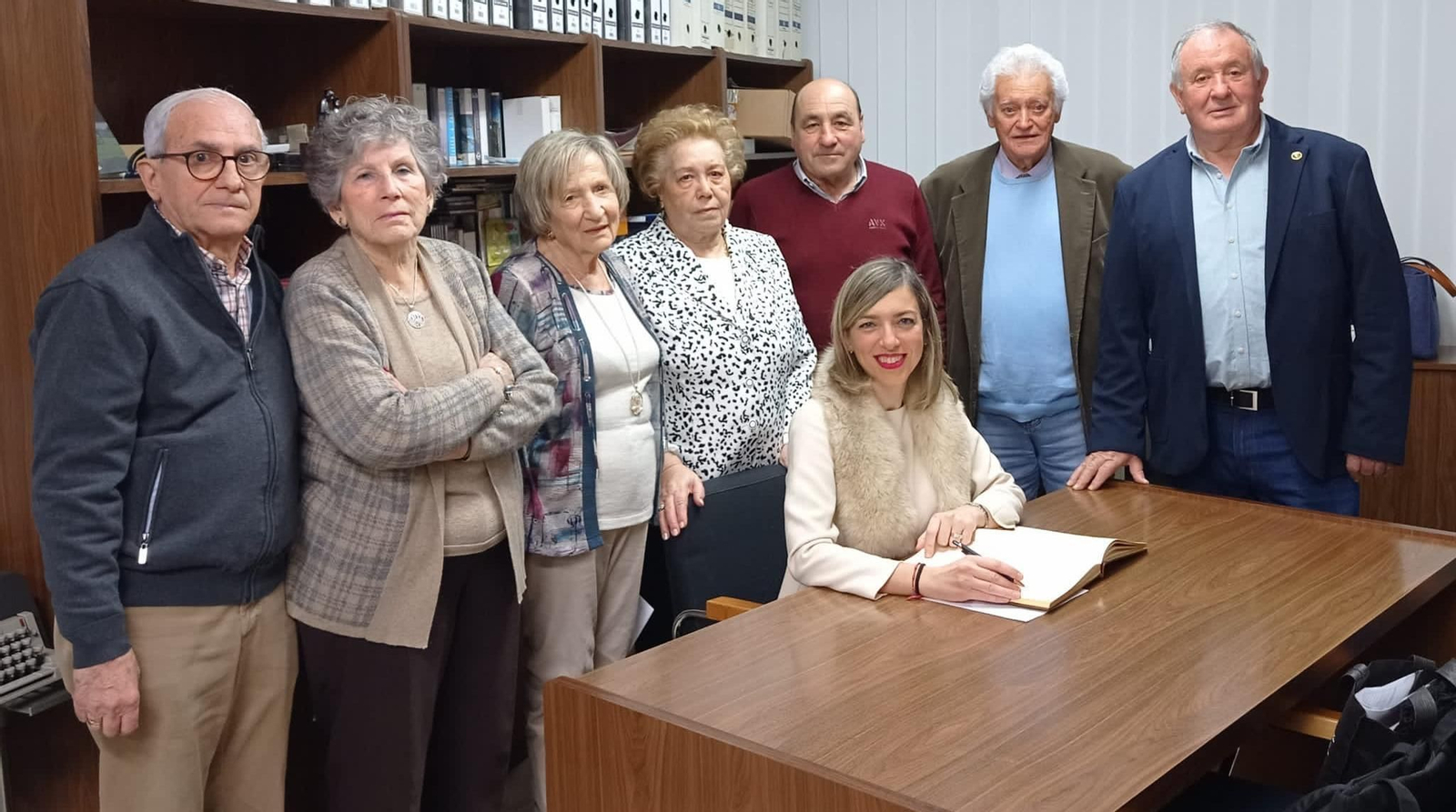 Imagen de la visita de la subdirectora xeral de la SXE al Centro Galego de la capital ilerdense
