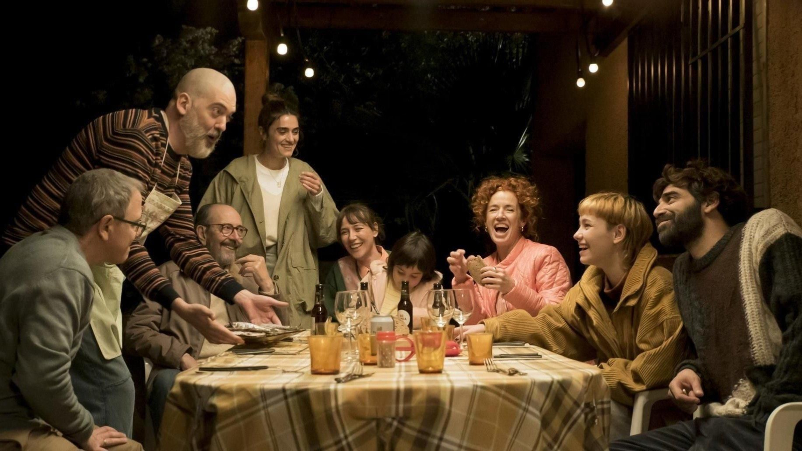 El reparto de 'La casa'.