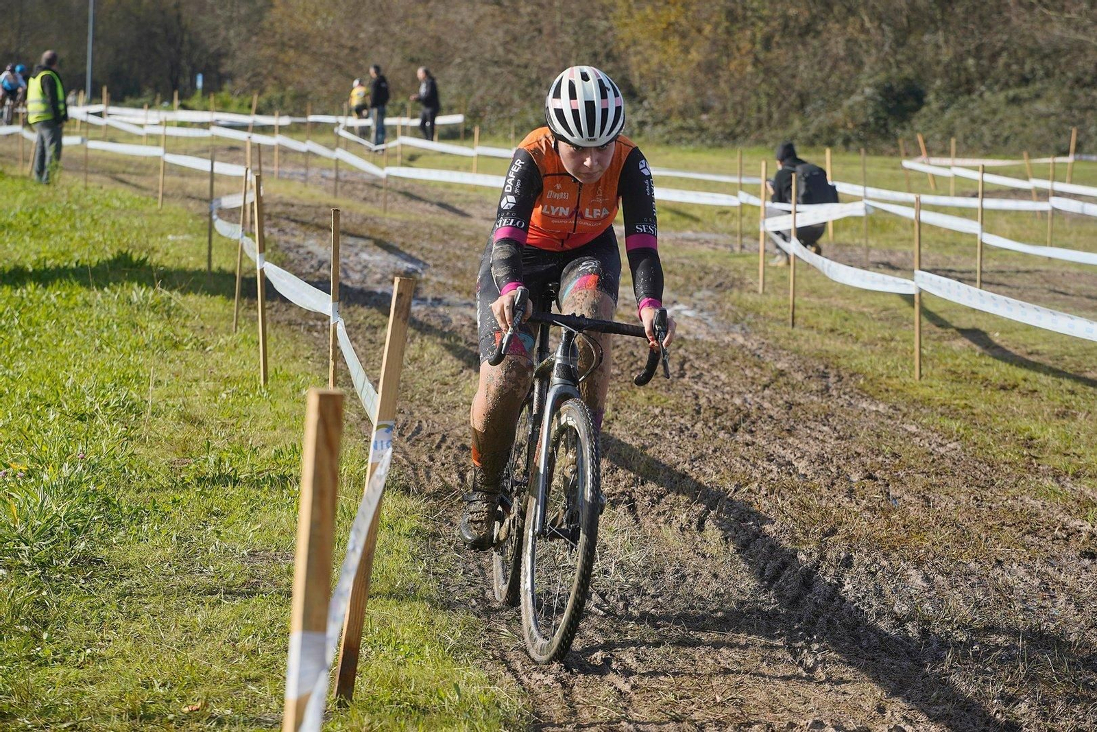 Mulleres na Copa Galicia de ciclocross en Nigrán.