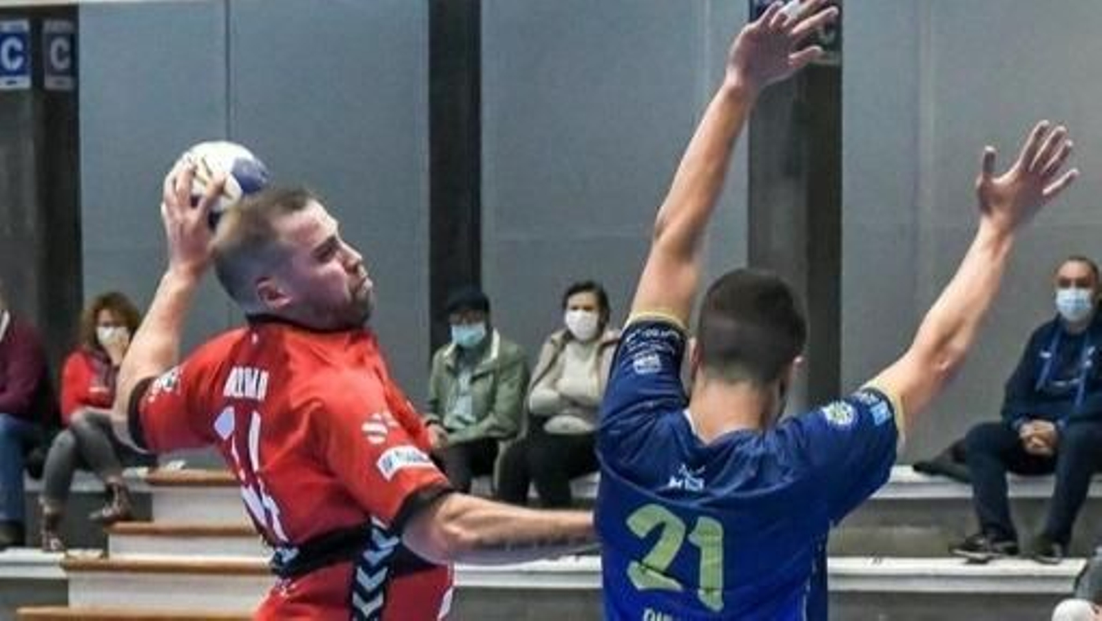 El Novás juega en Sarriá de Dalt.