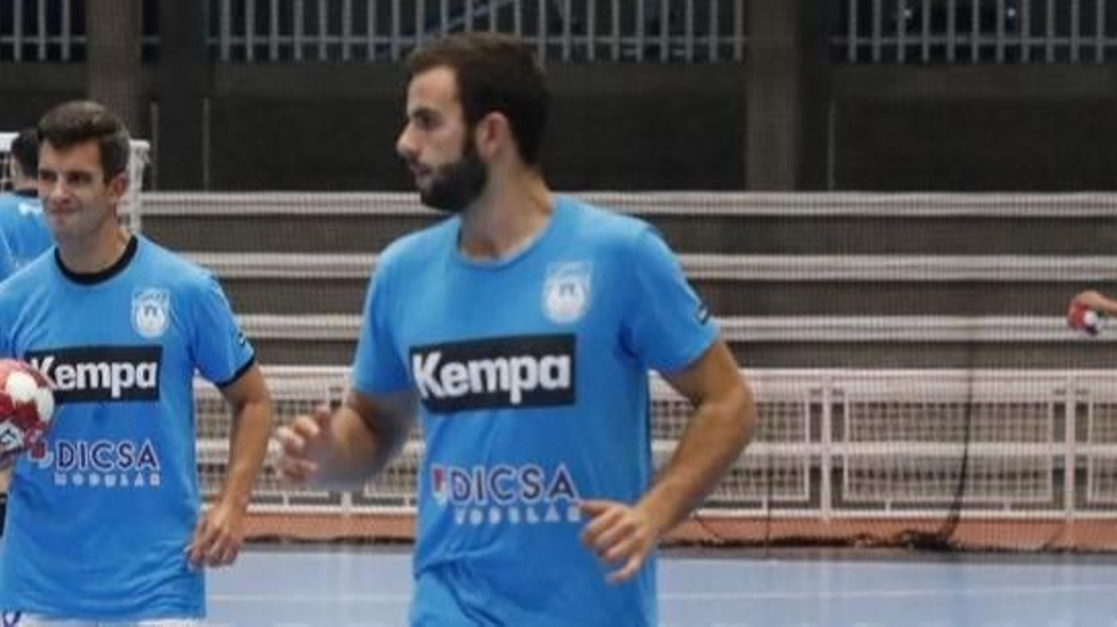 El guardameta vigués Pablo González, en un entrenamiento con el Cisne.