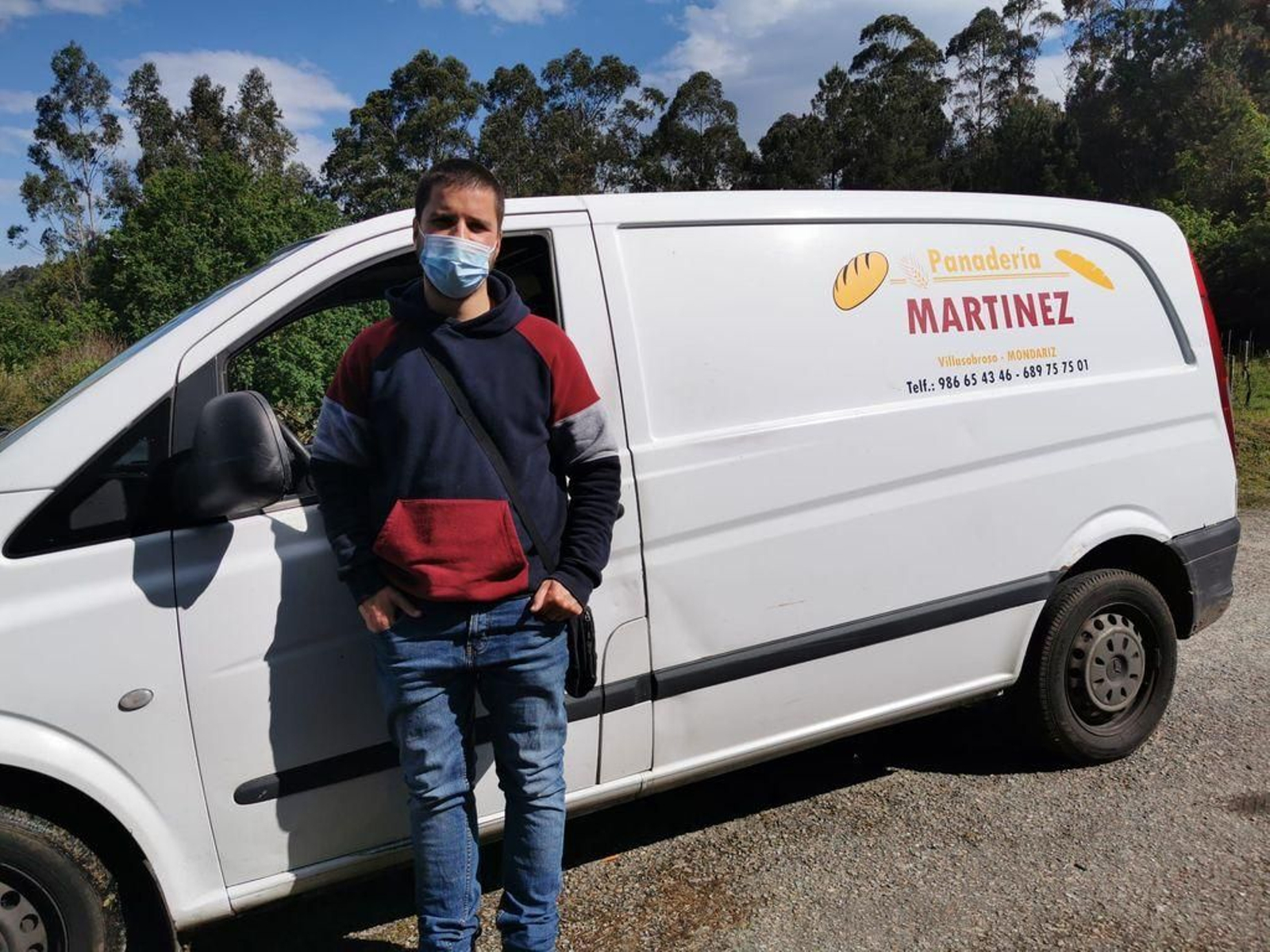 Juna Carlos Feijóo fue una de las "víctimas" de la anterior crisis y vio la venta ambulante la salida a su situación.