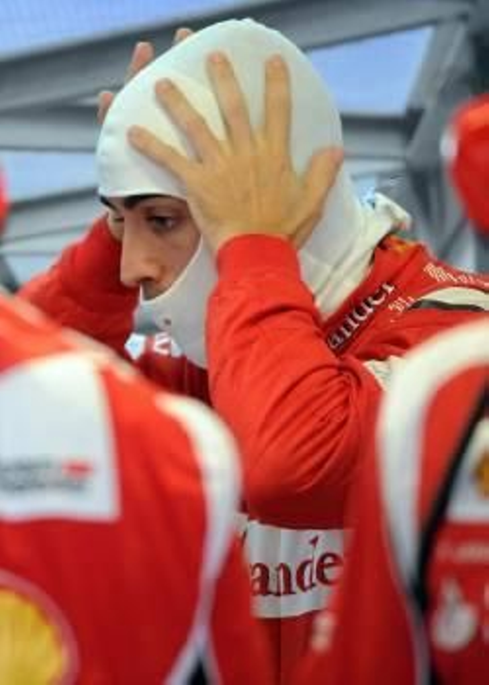 Alonso, ayer en el trazado italiano de Monza (Foto: Daniel Zennaro)