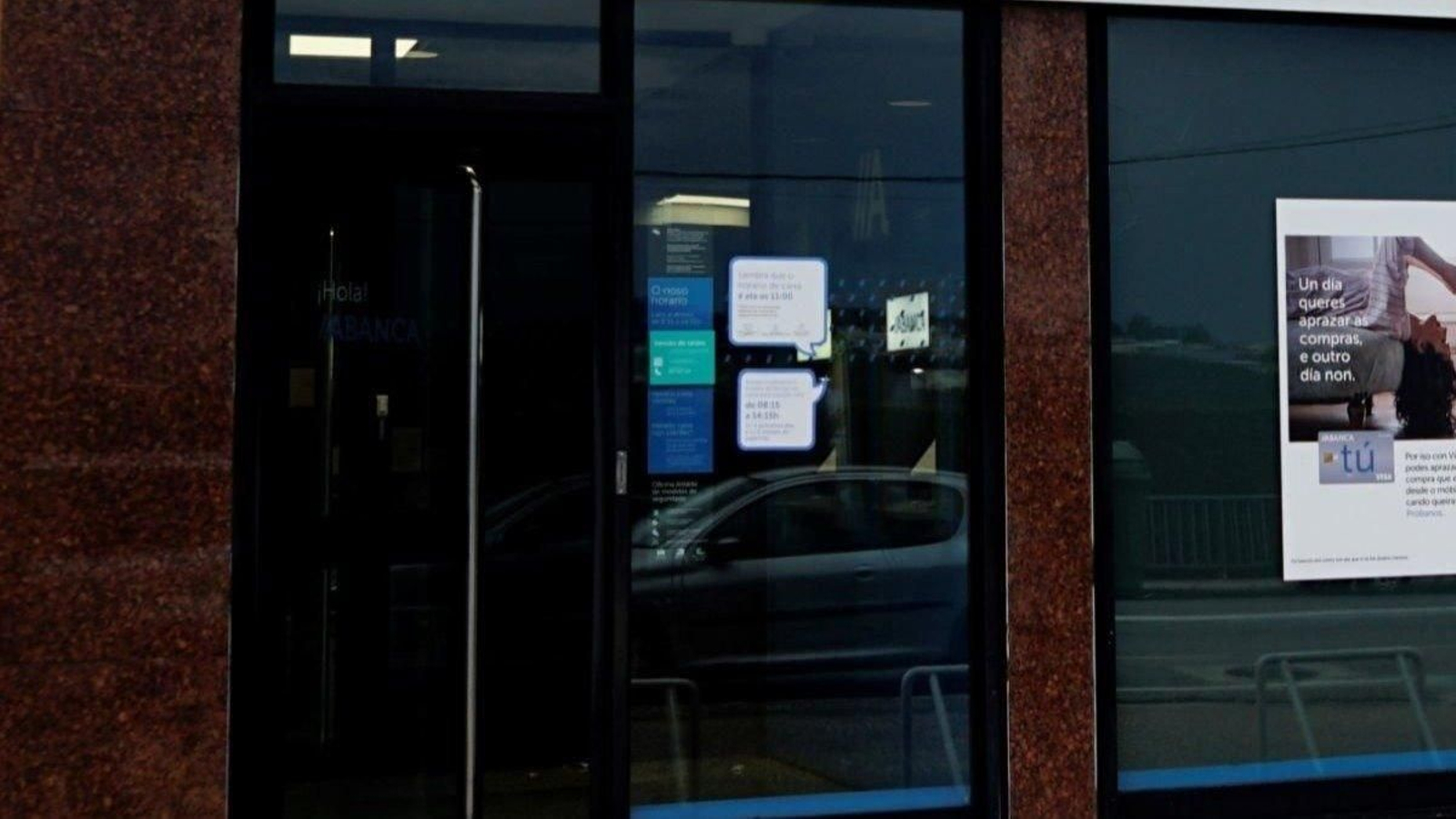 El atraco por el que declararon ayer tuvo lugar en una oficina de la Avenida del Aeropuerto en 2022.