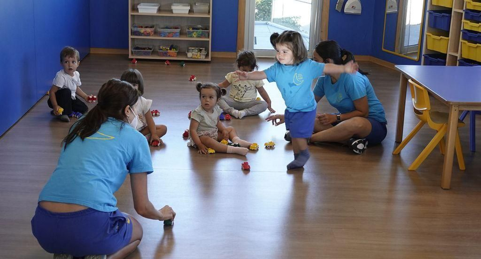 Los niños regresaron ayer a las aulas de las guarderías donde no tuvieron que llevar mascarilla.