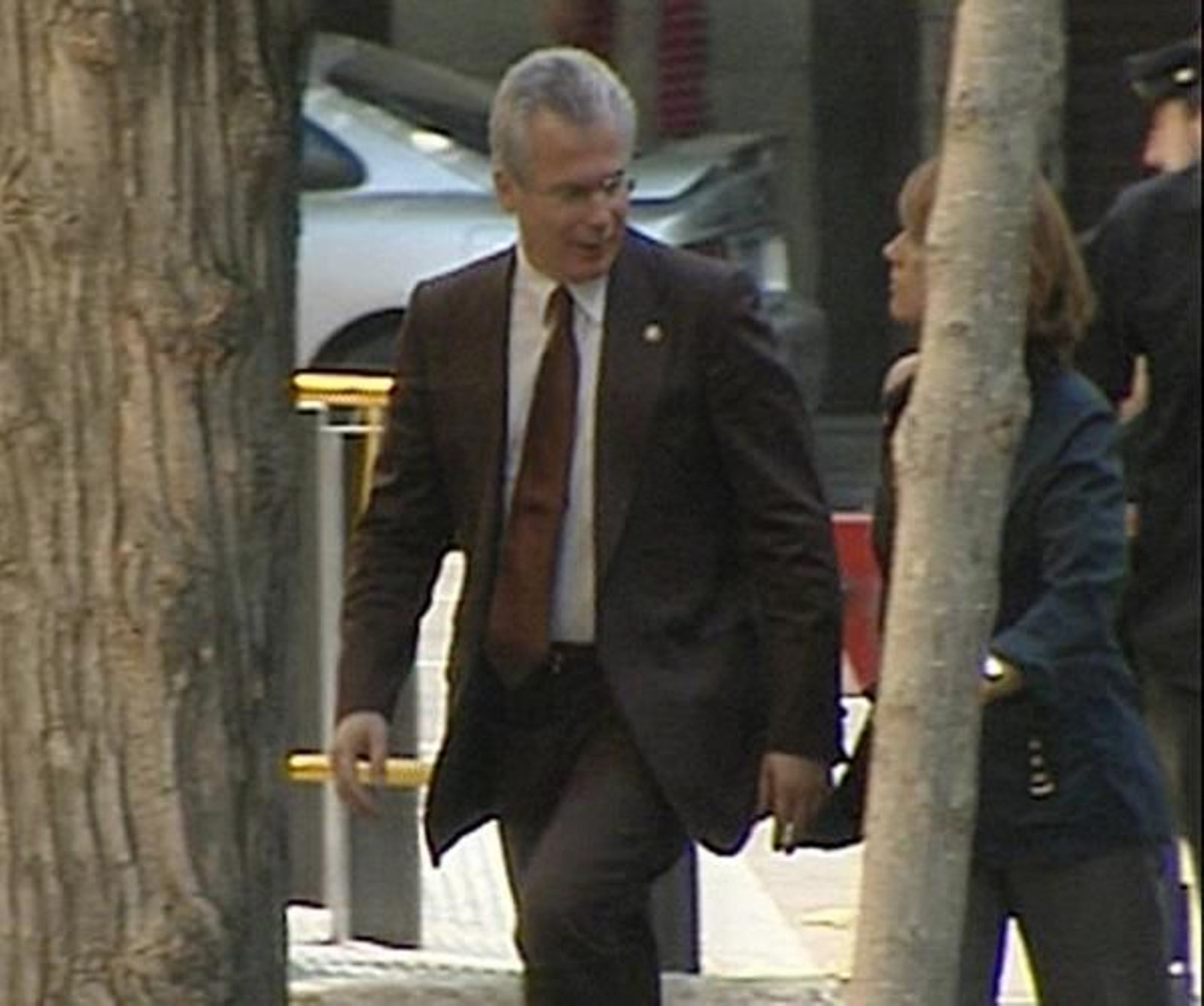 El juez Baltasar Garzón, a su llegada al juzgado para tomar declaración a los detenidos. (Foto: EFE)