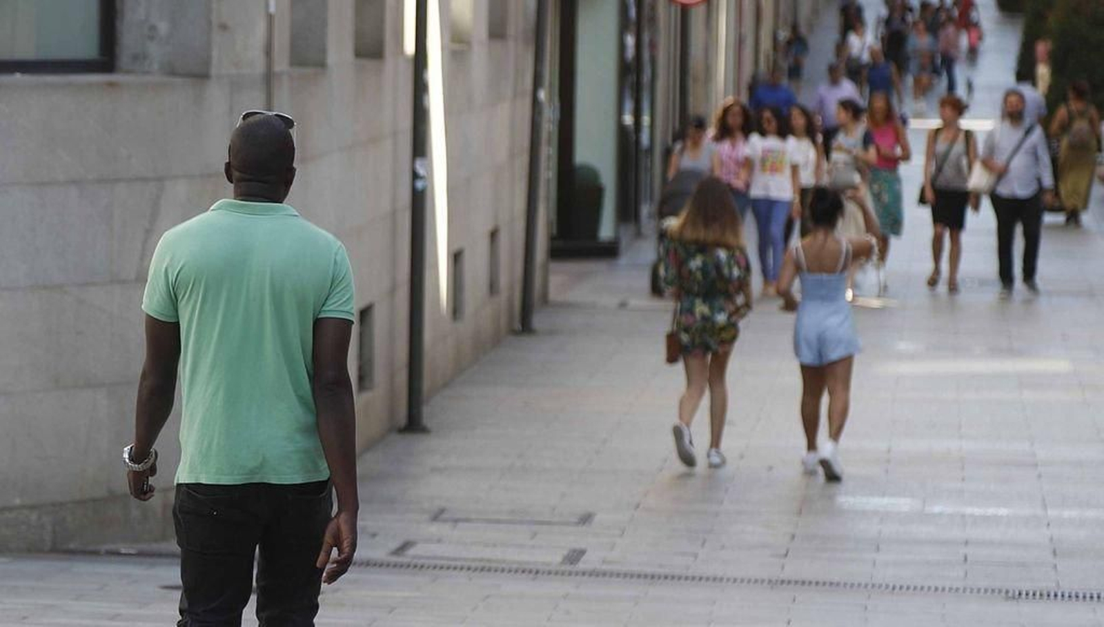 Rumanos, senegaleses, brasileños y portugueses, las nacionalidades más atendidas por el servicio de migraciones.